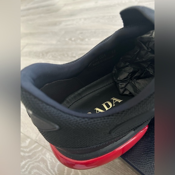 Prada Cloudbust Sneakers Men’s - Picture 4 of 5